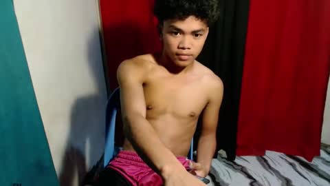 urboyvenz online show from April 15, 4:36 pm