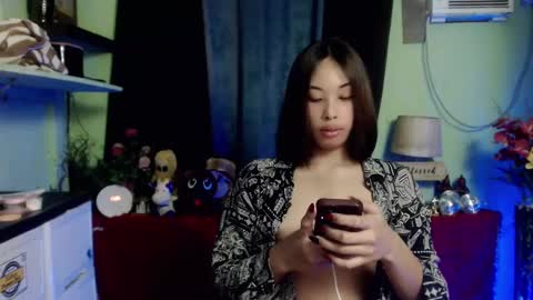 Snapshot of urcrushnextdoor_ chatting on December 25, 9:56 am urcrushnextdoor_ online show from December 25, 9:56 am