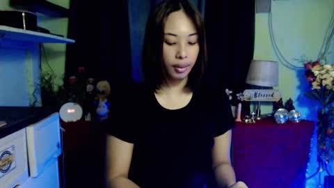 Snapshot of urcrushnextdoor_ chatting on December 29, 6:38 pm urcrushnextdoor_ online show from December 29, 6:38 pm
