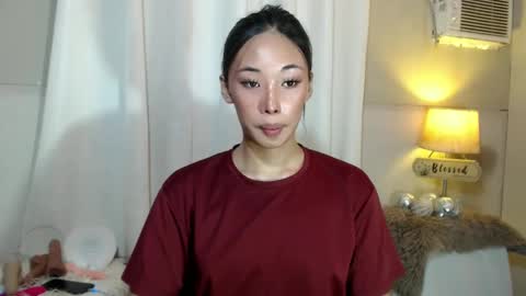 Snapshot of urcrushnextdoor_ chatting on February 9, 11:14 am urcrushnextdoor_ online show from February 9, 11:14 am