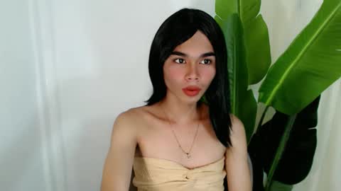 Snapshot of urcumcandymuse_ chatting on April 28, 12:10 pm CALL ME TINE online show from April 28, 12:10 pm