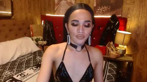 KENDALL online show from December 26, 2:05 pm