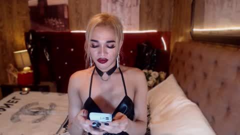 KENDALL online show from January 7, 2:10 am