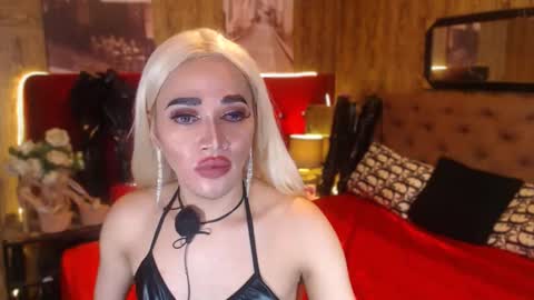 KENDALL online show from January 11, 6:12 pm