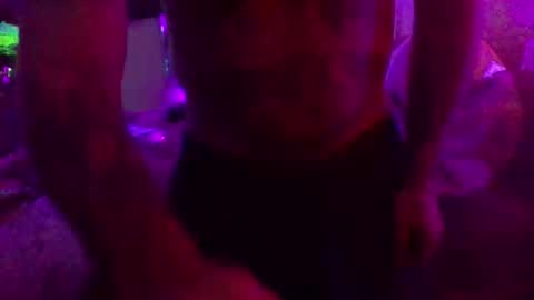 urdaddy875867 online show from January 15, 1:32 am