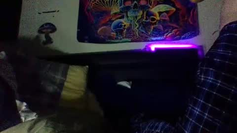 urdaddy875867 online show from July 2, 9:43 pm