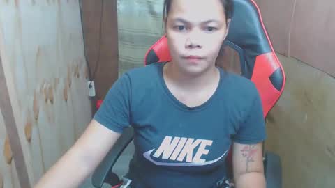 urdimplegurl online show from November 6, 7:53 am