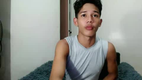 urdreamboy_clarin online show from June 12, 3:16 am