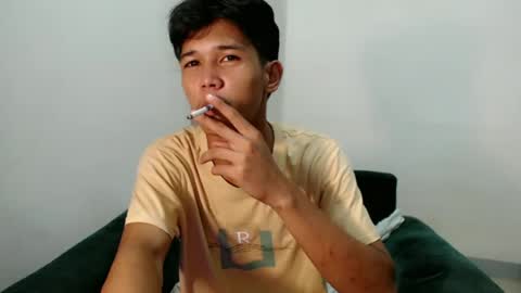 urdreamboy_clarin online show from June 17, 8:54 pm