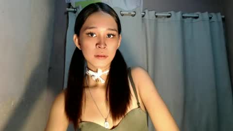 stephanie online show from June 18, 10:30 am