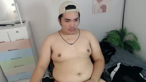 ure_fattytoy143 online show from March 24, 5:23 am