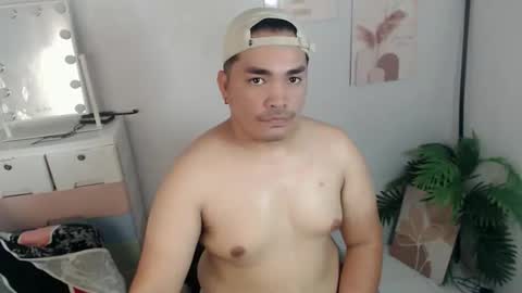 ure_fattytoy143 online show from April 6, 5:30 am