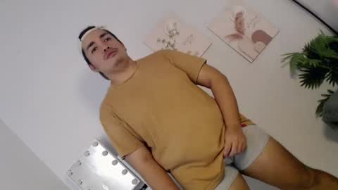 ure_fattytoy143 online show from June 21, 2:41 pm