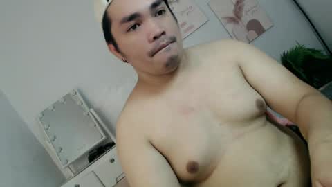 ure_fattytoy143 online show from July 4, 5:13 am