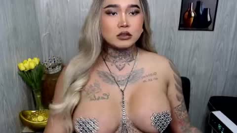Maxxie online show from July 6, 3:58 pm