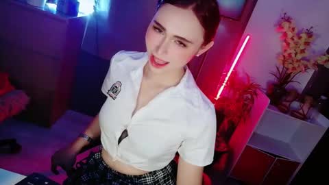 Snapshot of urfave_bbgirl chatting on April 20, 11:35 am urfave_bbgirl online show from April 20, 11:35 am