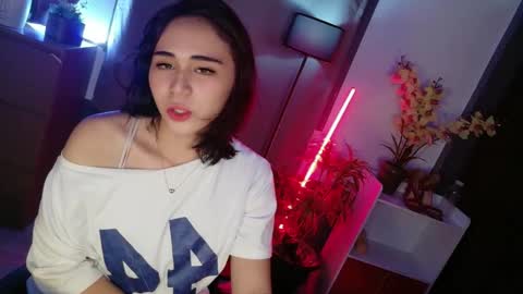Snapshot of urfave_bbgirl chatting on April 24, 12:18 pm urfave_bbgirl online show from April 24, 12:18 pm