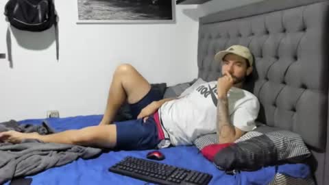 Andres  Jordi online show from October 15, 6:57 am