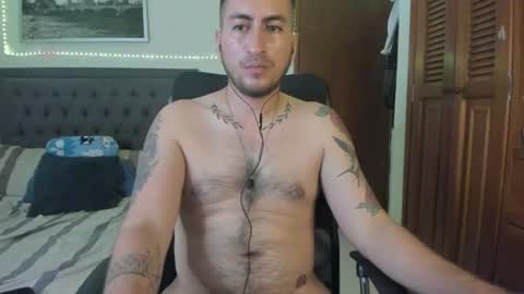 Snapshot of urfavoriteboy96 chatting on June 25, 5:17 pm Andres Jordi online show from June 25, 5:17 pm
