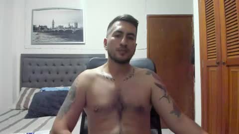Snapshot of urfavoriteboy96 chatting on June 27, 11:32 pm Andres Jordi online show from June 27, 11:32 pm