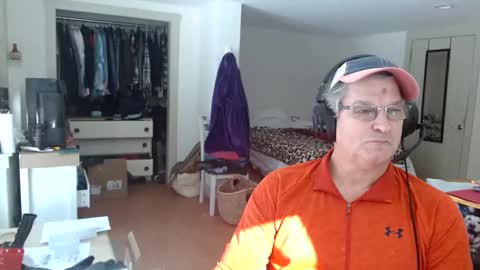 Snapshot of urfavteach50 chatting on February 18, 4:48 pm Gregor online show from February 18, 4:48 pm