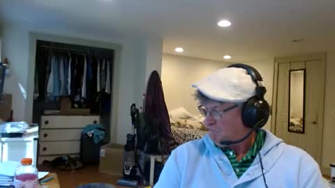 Snapshot of urfavteach50 chatting on October 2, 6:04 pm Gregor online show from October 2, 6:04 pm