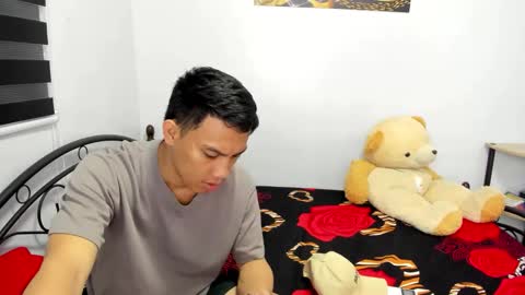 urfucker_vinz online show from March 17, 1:03 pm