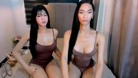 Snapshot of urfynestchina_doll chatting on April 17, 4:04 am Im your doll maica online show from April 17, 4:04 am