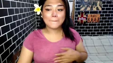 Snapshot of urgirl_dimple chatting on September 10, 5:29 am Dimple online show from September 10, 5:29 am