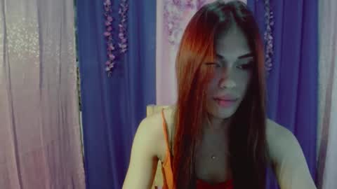 Snapshot of urgirl_leah chatting on September 23, 8:50 am Leah online show from September 23, 8:50 am