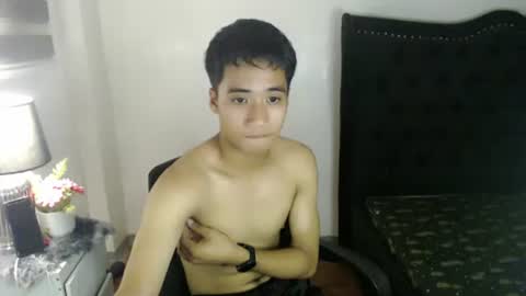 Snapshot of urguy_habibi chatting on November 10, 10:36 am Bib online show from November 10, 10:36 am