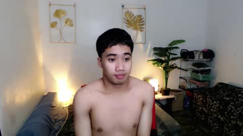 Snapshot of urguy_habibi chatting on December 2, 5:19 pm Bib online show from December 2, 5:19 pm