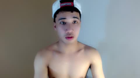 Snapshot of urguy_habibi chatting on March 16, 4:29 am Bib online show from March 16, 4:29 am