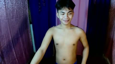 Snapshot of urguy_marco chatting on October 10, 10:31 pm urguy_marco online show from October 10, 10:31 pm