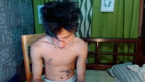 Snapshot of urguy_xian chatting on February 4, 4:15 am xian online show from February 4, 4:15 am