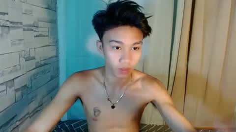 Snapshot of urguy_xian chatting on February 5, 12:53 am xian online show from February 5, 12:53 am