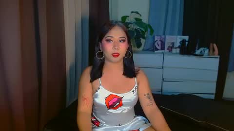 Snapshot of urhoney_jennie chatting on May 15, 9:00 pm Urhoney Jennie online show from May 15, 9:00 pm
