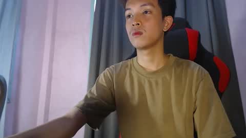 urhot_johny online show from April 9, 4:12 am