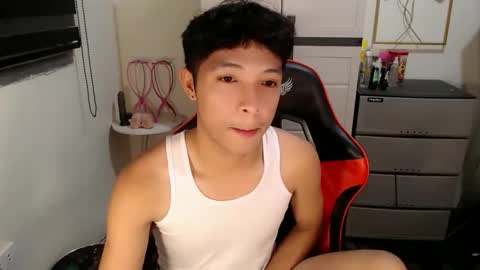 Ethan online show from May 24, 4:01 pm
