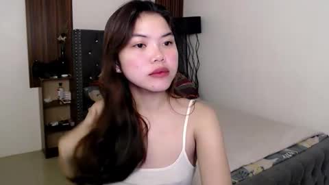 Snapshot of urhottie_melodie chatting on October 27, 8:18 am urhottie_melodie online show from October 27, 8:18 am