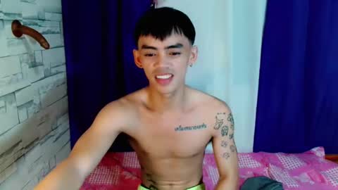 Snapshot of urhunky_boy chatting on May 28, 1:58 am urhunky_boy online show from May 28, 1:58 am