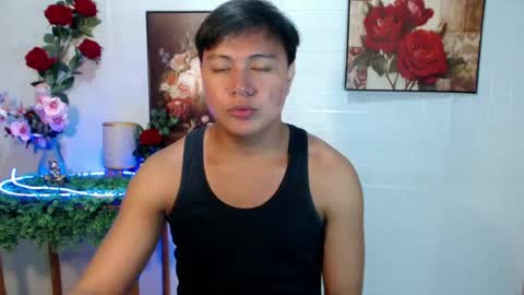 urhunky_ivan online show from July 12, 5:15 pm