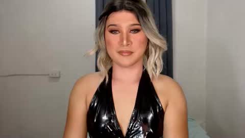 Snapshot of urjerkingdoll chatting on December 20, 1:03 am Zoe online show from December 20, 1:03 am