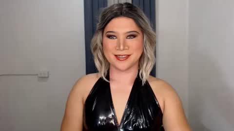 Snapshot of urjerkingdoll chatting on December 22, 11:41 pm Zoe online show from December 22, 11:41 pm