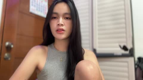 Amira online show from April 15, 2:07 am