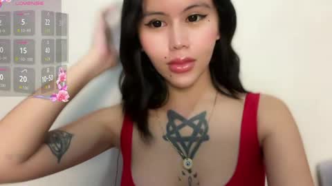 Snapshot of urlovelymd chatting on May 11, 4:04 pm MD online show from May 11, 4:04 pm