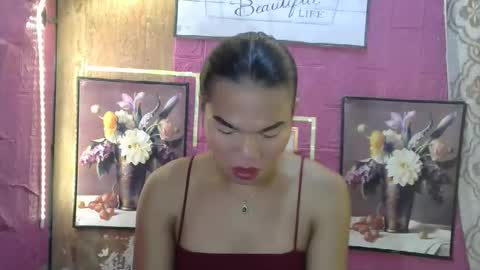 Snapshot of urluckyfuck123 chatting on May 3, 7:47 am Jasmin online show from May 3, 7:47 am