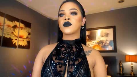 UrMajestyTyra online show from March 20, 1:32 am