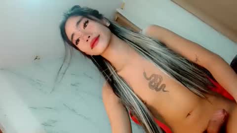urnaughty_jeah online show from June 2, 8:38 am