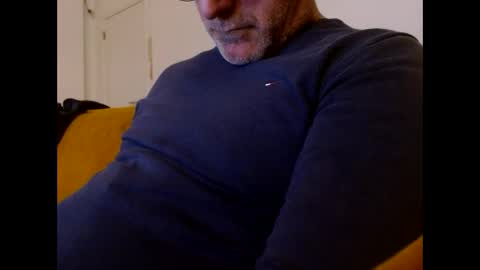 Snapshot of uropportunity chatting on October 29, 8:32 pm Dutchsoftie online show from October 29, 8:32 pm